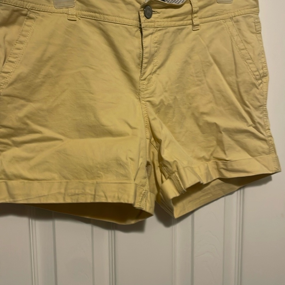 Aeropostale Yellow Shorts Casual Style size 8.  GUC.